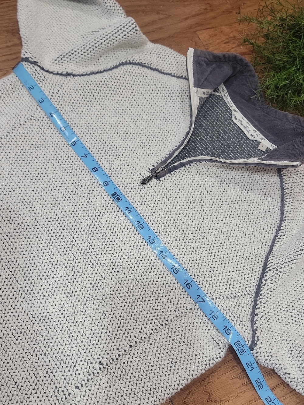 Weird Fish Textured Pullover - Picture 10 of 13